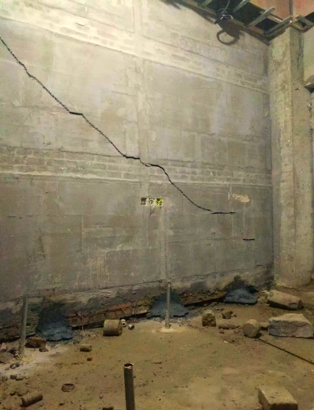 洛阳老城区房屋下沉加固